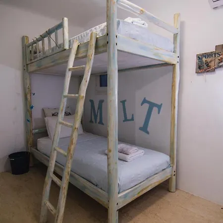 Holiday home Mv Serenity *